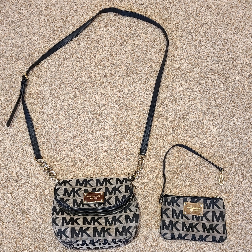 Michael Kors crossbody zippered flap purse with matching wristlet